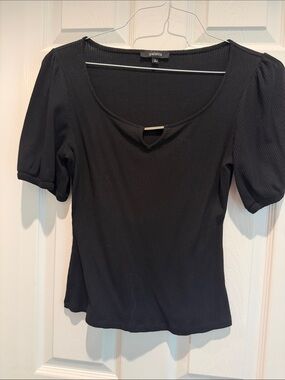 Palette Black Ribbed Scoop-Neck Puff Sleeve Top